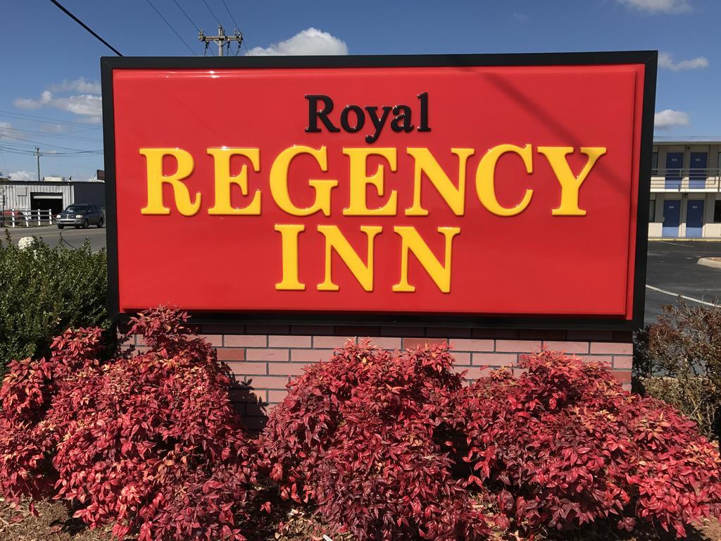 רוק היל Royal Regency Inn מראה חיצוני תמונה